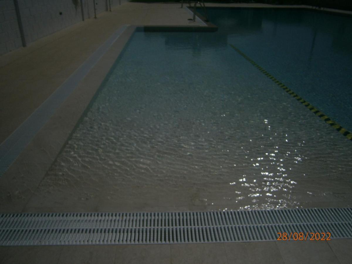 Chez Rose Et Patrick Apartment Policar ภายนอก รูปภาพ